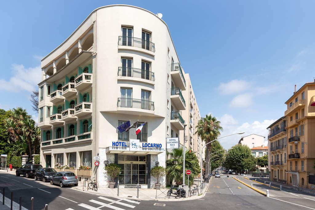 Family-friendly Hotel Locarno in Nice Hotel Locarno near the beach in Nice