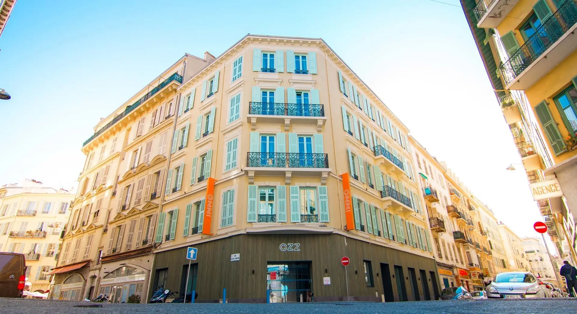 Hotel Ozz – Affordable Boutique Stay in the Heart of Nice Colorful facade of Hotel Ozz by HappyCulture in central Nice.