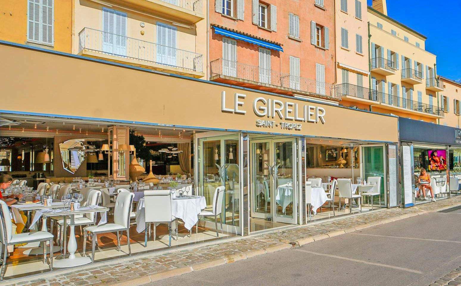 Le Girelier seafood restaurant in Saint-Tropez with panoramic harbor views Le Girelier – Elegant seafood dining on the marina