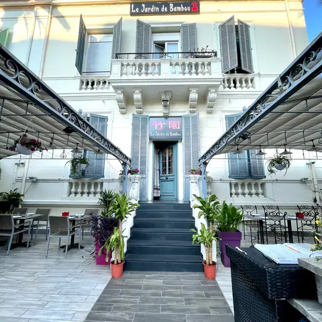 Le Jardin de Bambou – peaceful Asian cuisine oasis in Cannes Facade and garden seating of Le Jardin de Bambou in Cannes
