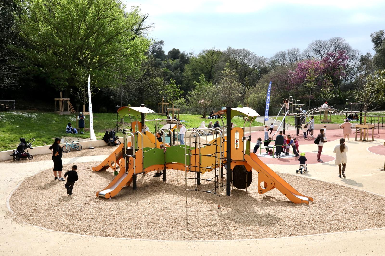 Large shaded playground perfect for all ages with picnic areas Children playing at Castel des Deux Rois playground in Nice