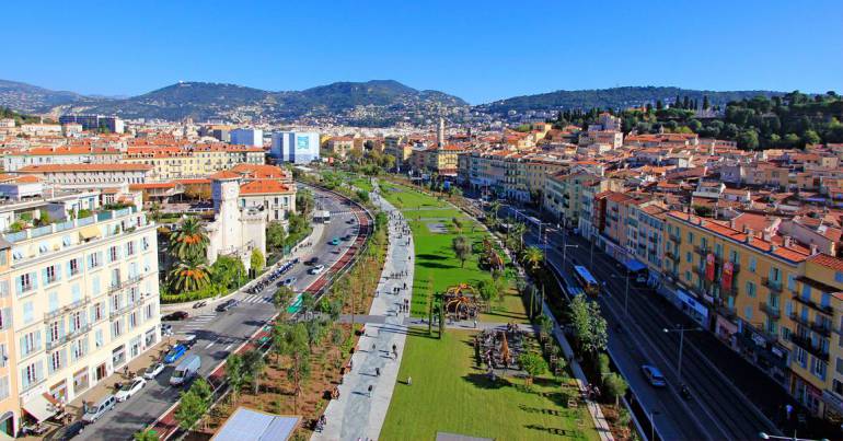 Green urban park ideal for kids to cool off and play 10+ Fun Things to Do with Kids on the French Riviera , Promenade du Paillon in central Nice with splash fountains and climbing areas