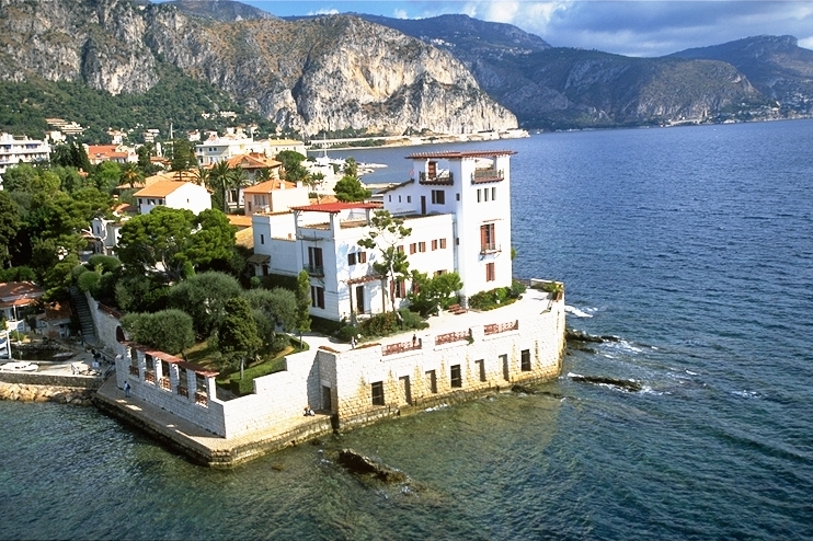 Villa Kérylos – Greek-inspired elegance on the Riviera Villa Kérylos by the sea in Greek revival style